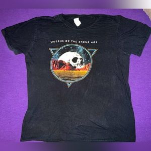Queens Of The Stone Age Chicago Tour Tee T Shirt Like New 2017 Rare Aragon QOTSA